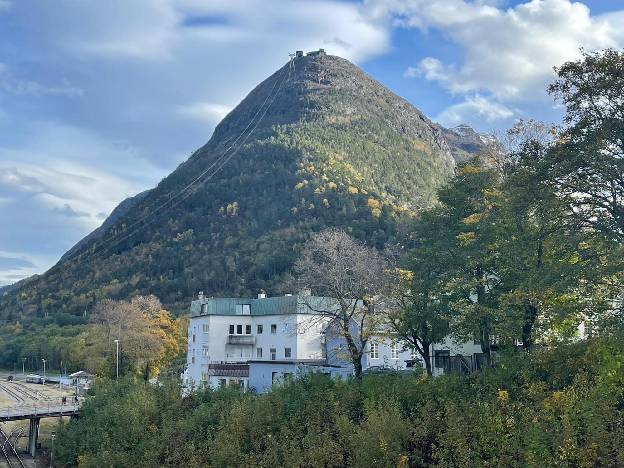 Bakkebo Rampestreken Apartment Andalsnes Exterior photo